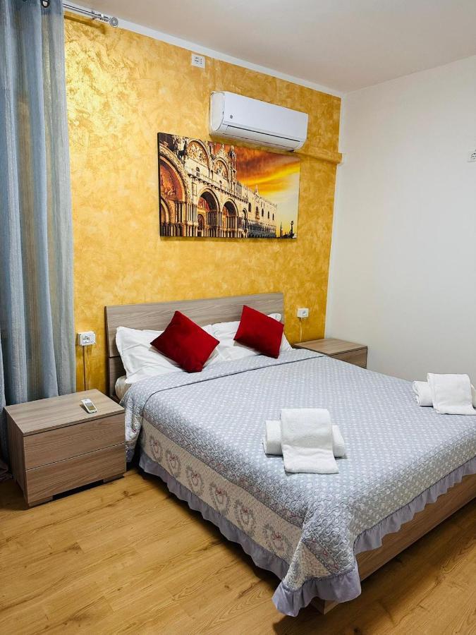 Chowdhury House Местре Екстериор снимка