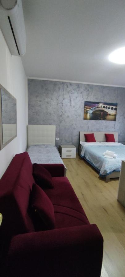 Chowdhury House Местре Екстериор снимка